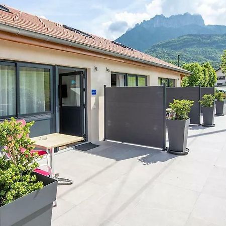 Domaine Des Ecuries - Appartements Meubles A Talloires-Montmin Exterior foto